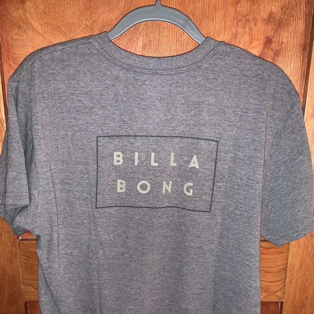 Billabong Core Fit T Shirt  L